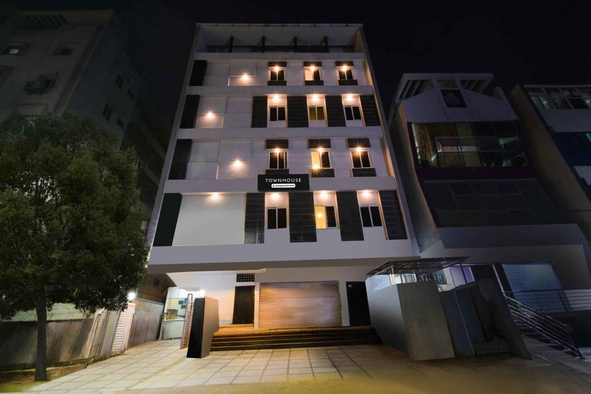 Super Townhouse Alwal Road Hotell Trimulgherry Eksteriør bilde