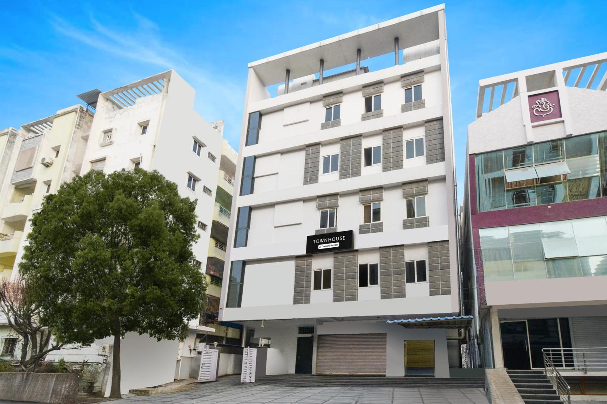 Super Townhouse Alwal Road Hotell Trimulgherry Eksteriør bilde