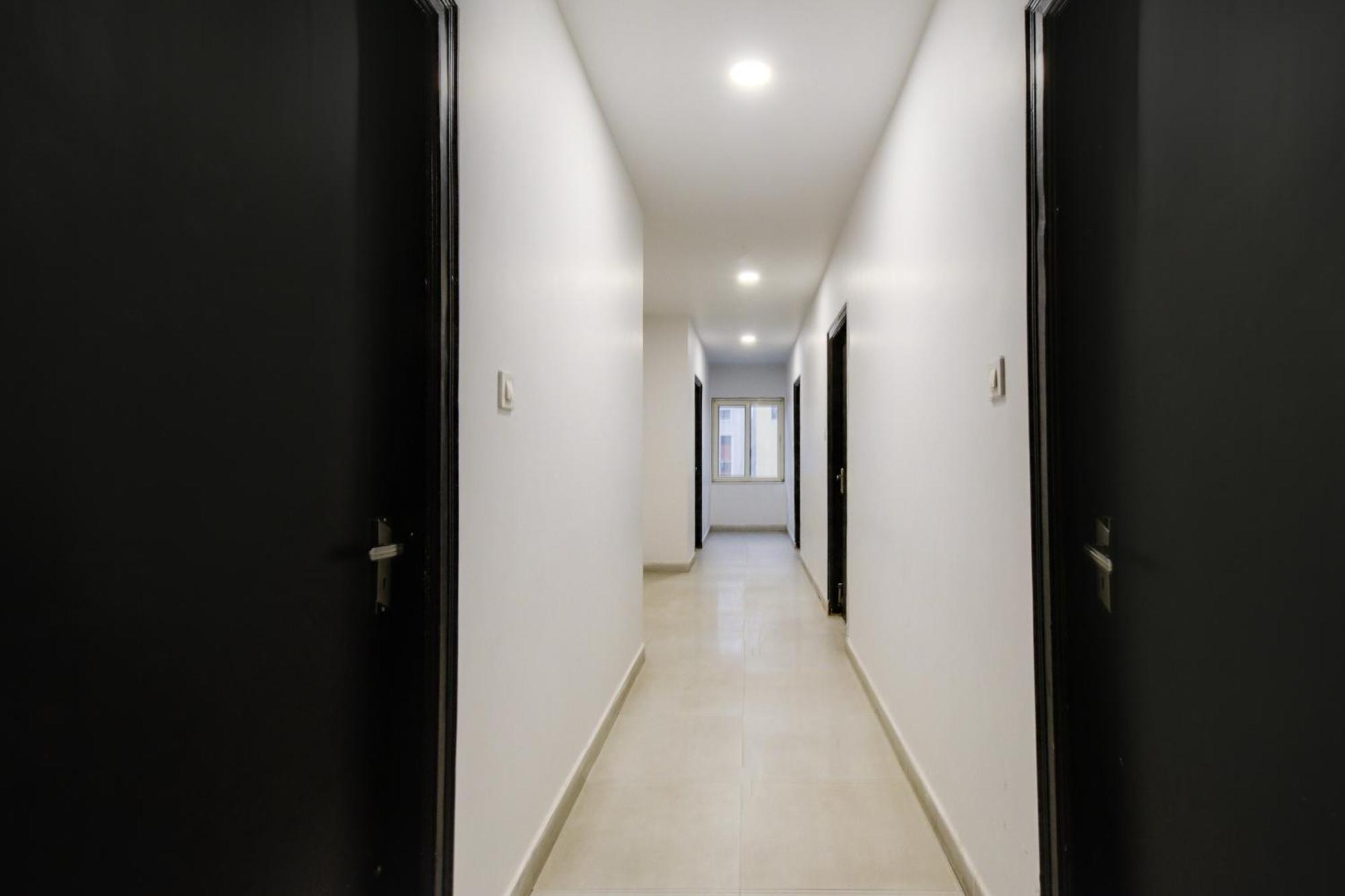 Super Townhouse Alwal Road Hotell Trimulgherry Eksteriør bilde